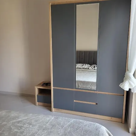 Apartment Aron *