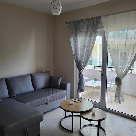 Aron Apartment Tushemisht