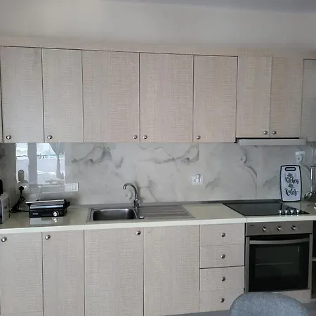 Apartment Aron *