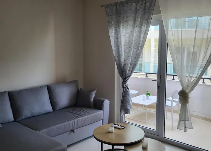 Aron Apartment Tushemisht